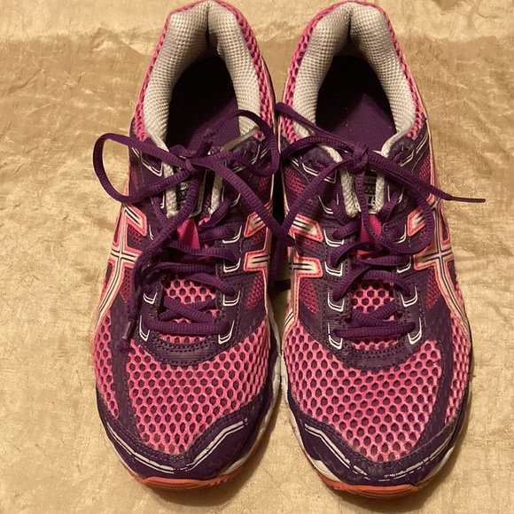 Asics Gel Cumulus 15 Running Sneaker - Picture 2 of 5